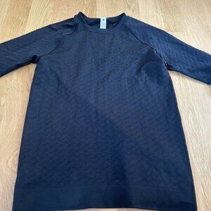 Lululemon top, Size 8, Black